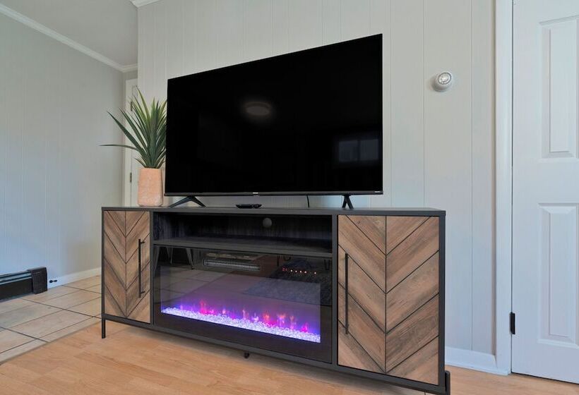 Sandcastle Inn & Motel