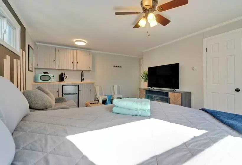 Sandcastle Inn & Motel