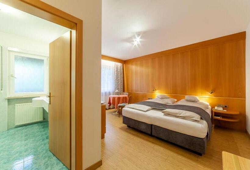 Frühstücks Hotel Olympia