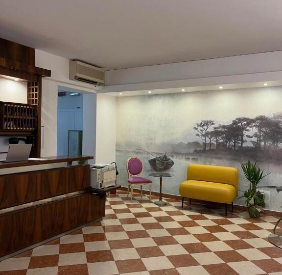 هتل Albergo All'ancora