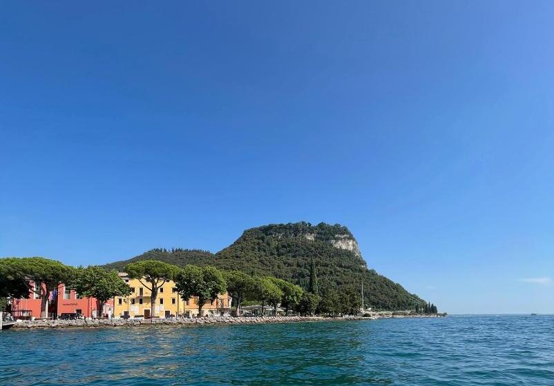 هتل Albergo All'ancora