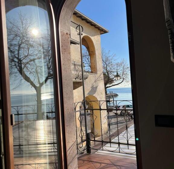 هتل Albergo All'ancora