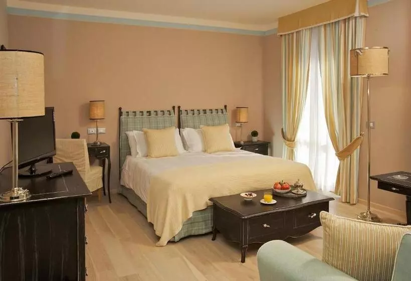 Отель Albergo La Fontanella