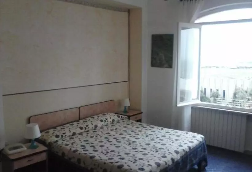 בית מלון כפרי Albergo Ristorante Lucciola