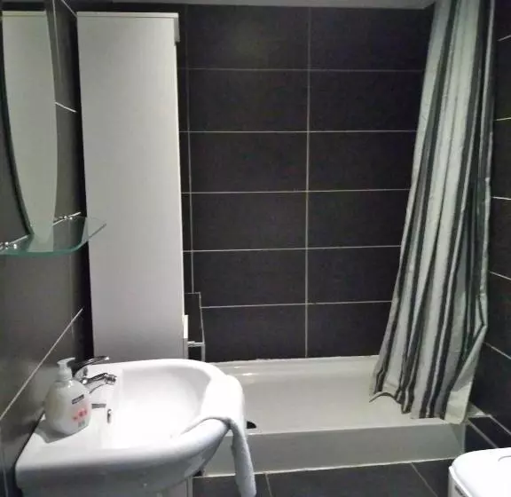 هتل Ams Brussels Flats