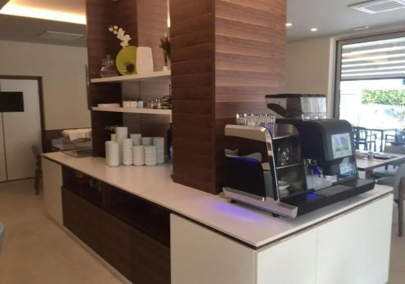 ホテル Cristina