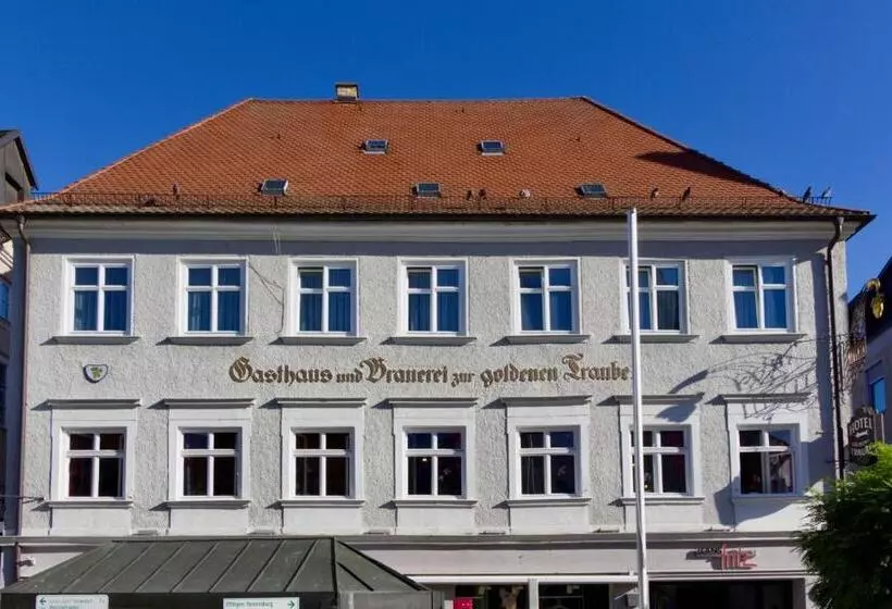 בית מלון כפרי Goldene Traube