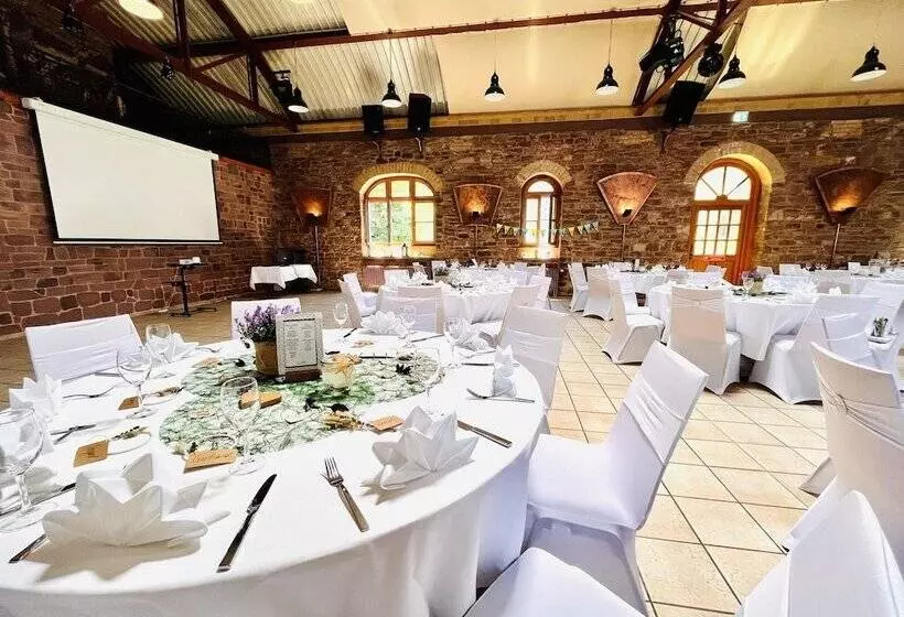 Hotel Hoepfner Burghof