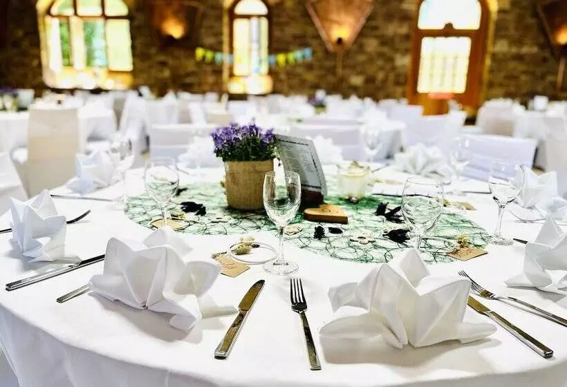 Hotel Hoepfner Burghof