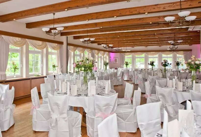 فندق Hof Sudermuhlen