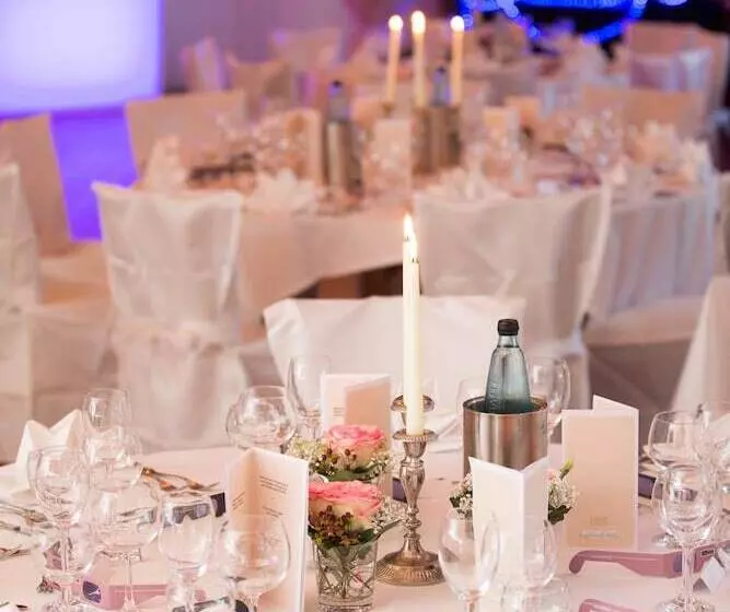 فندق Hof Sudermuhlen