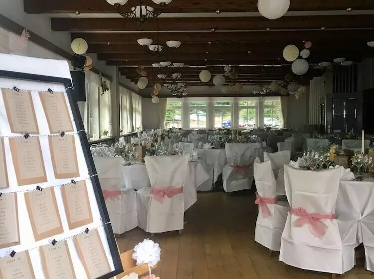 فندق Hof Sudermuhlen