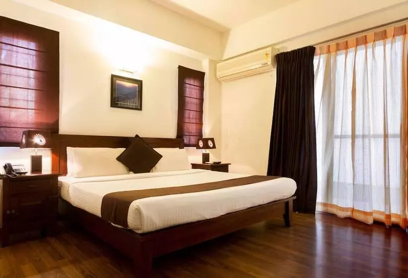 Hotelli Maple Suites Serviced Apartments