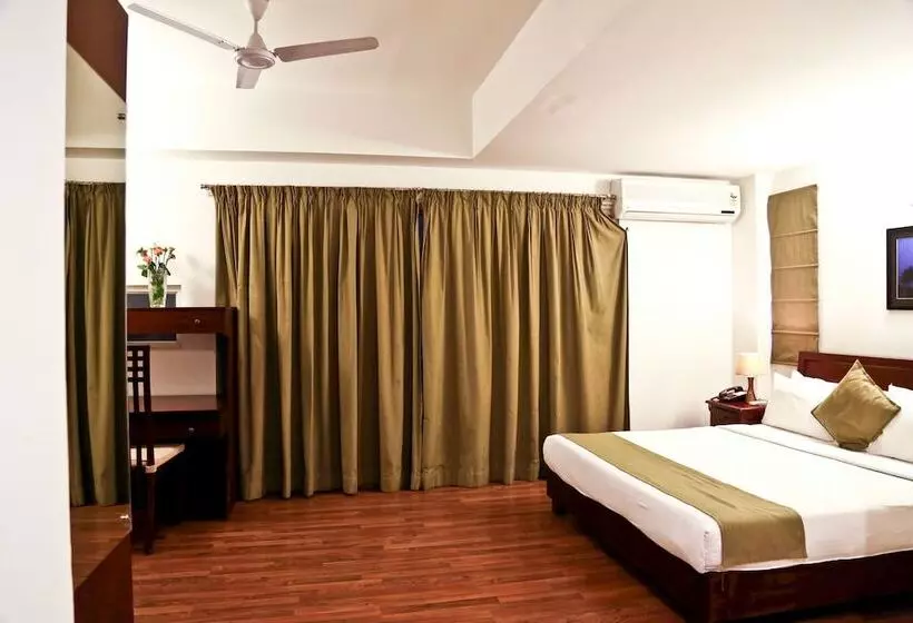 Hotelli Maple Suites Serviced Apartments