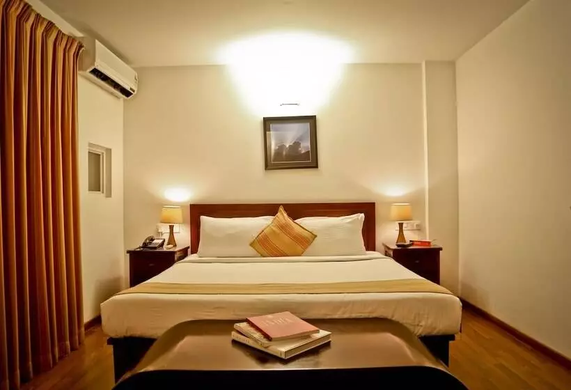 Hotelli Maple Suites Serviced Apartments
