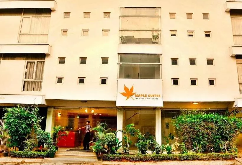Hotelli Maple Suites Serviced Apartments