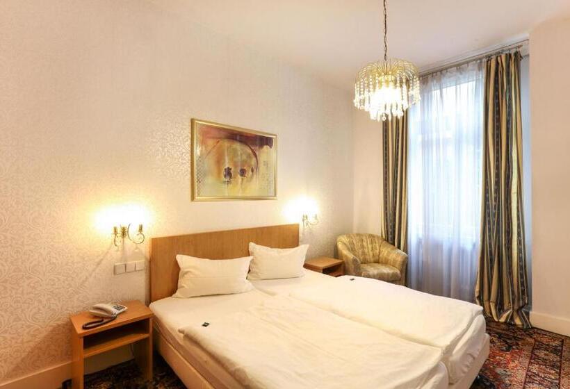 Otel Markgräfler Hof