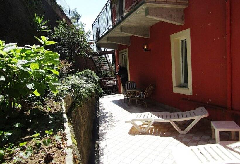 בית מלון כפרי Menapace