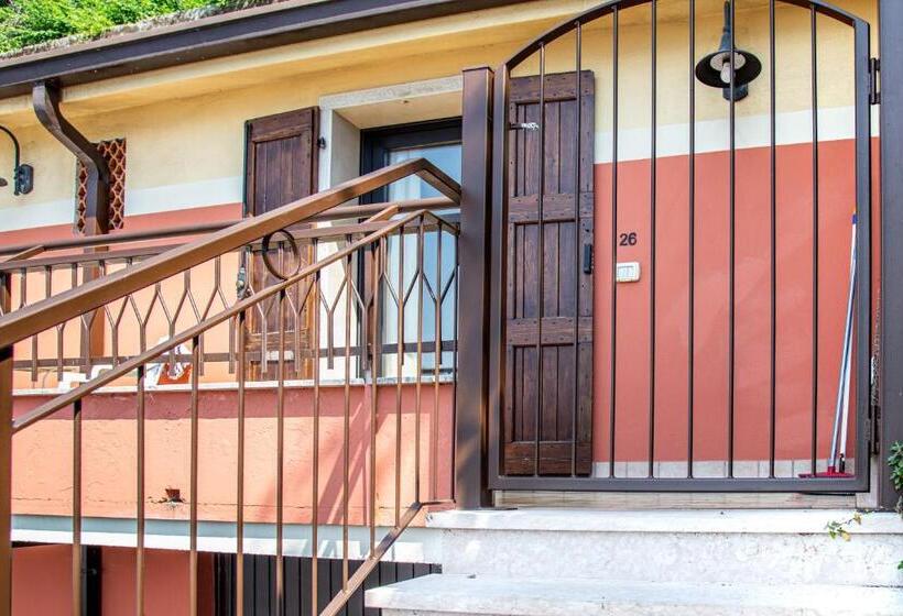 בית מלון כפרי Menapace