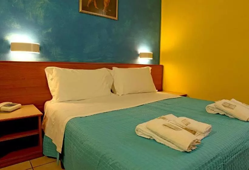 Отель Pellegrino E Pace