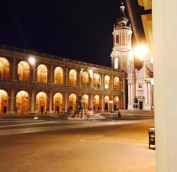 Отель Pellegrino E Pace