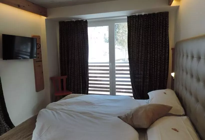 Отель Scoiattolo