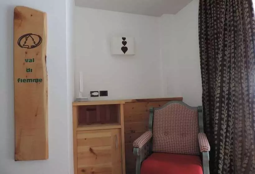 Отель Scoiattolo