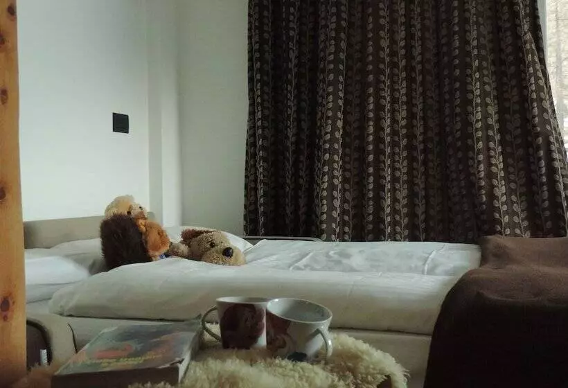 Отель Scoiattolo