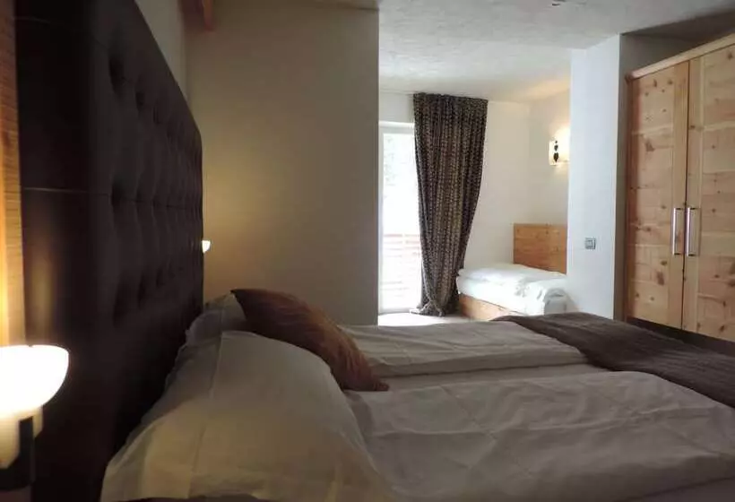 Отель Scoiattolo