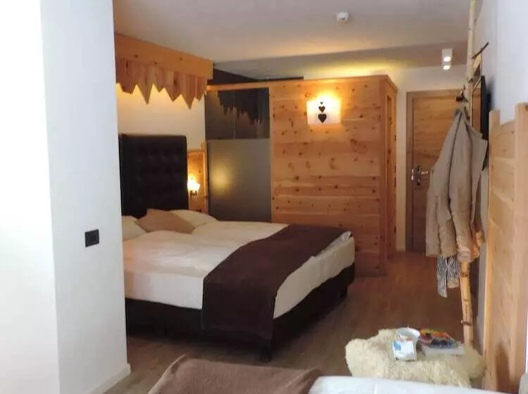 Отель Scoiattolo