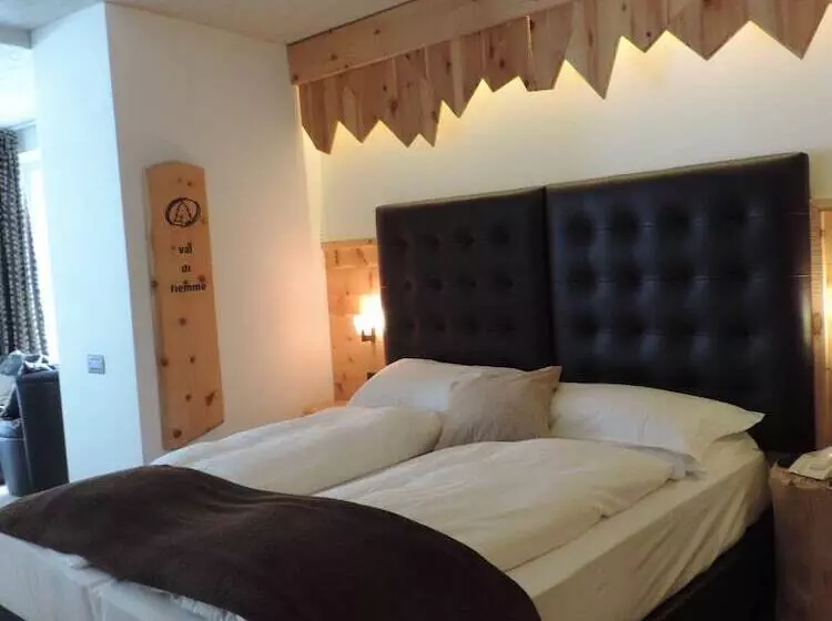 Отель Scoiattolo