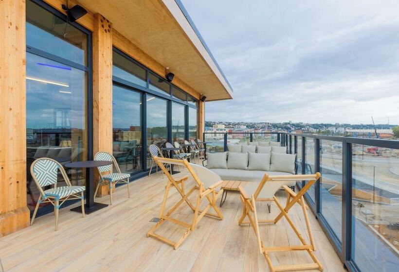 ホテル The People Le Havre