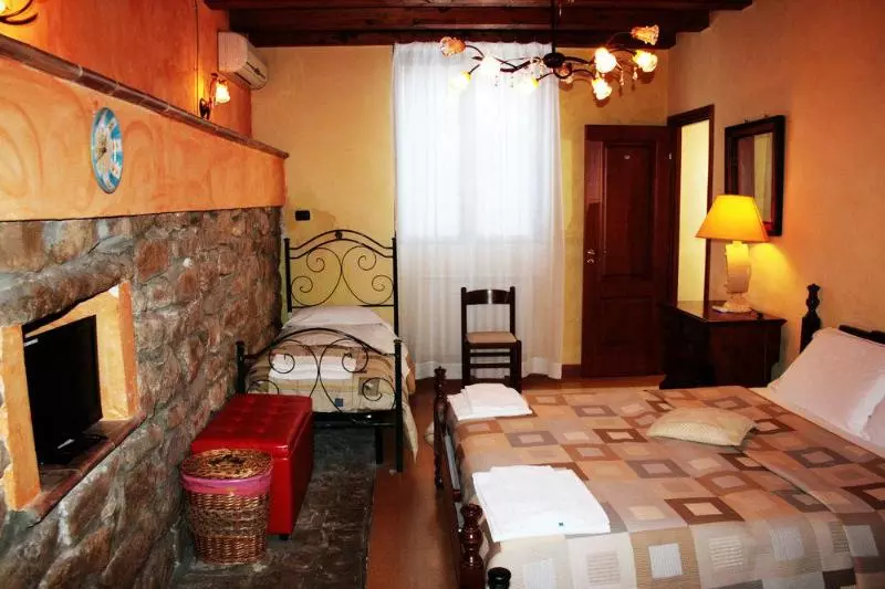 La Casa Sulla Collina D'oro