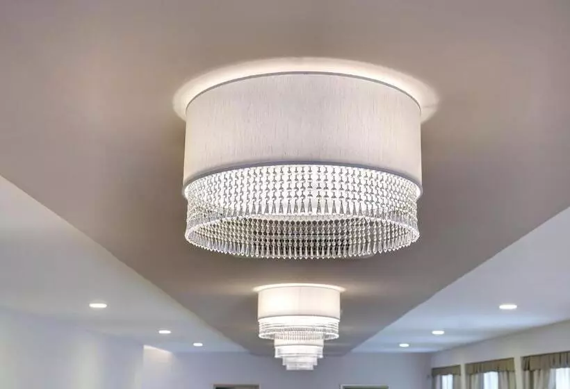 Lo Scacciapensieri Hotel & Restaurant