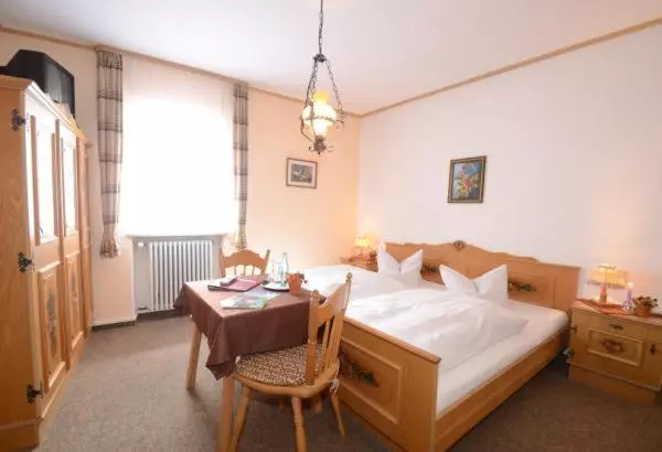 بنسيون Gasthof Zur Post Hotel Parkplatz