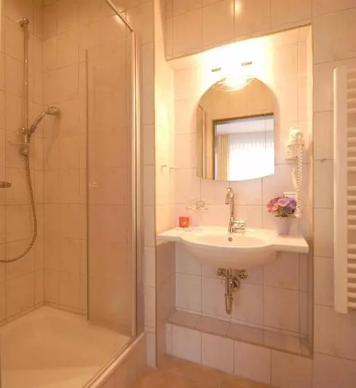 بنسيون Gasthof Zur Post Hotel Parkplatz