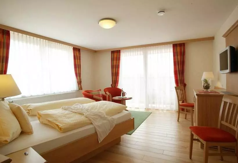 펜션 Landgasthof Löwen