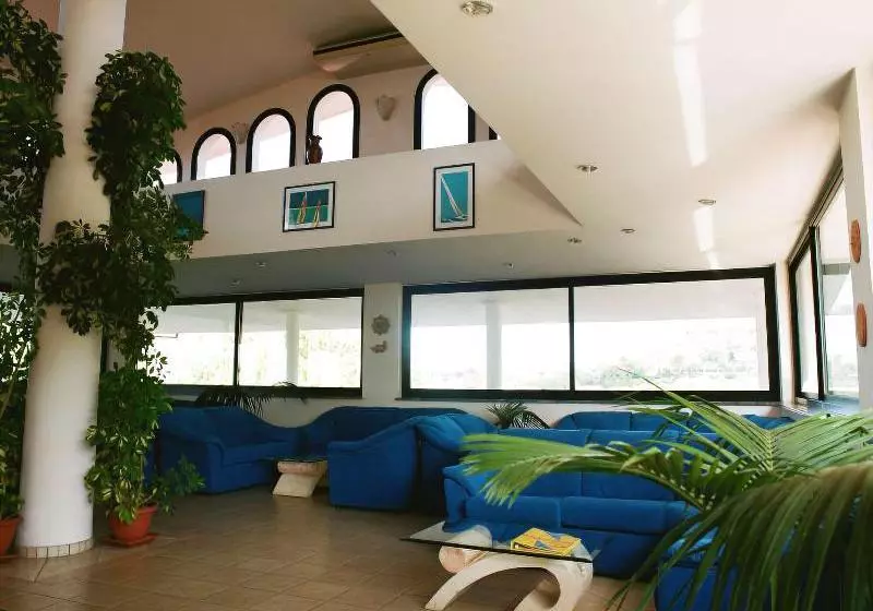 レジデンス Villaggio Pineta Petto Bianco