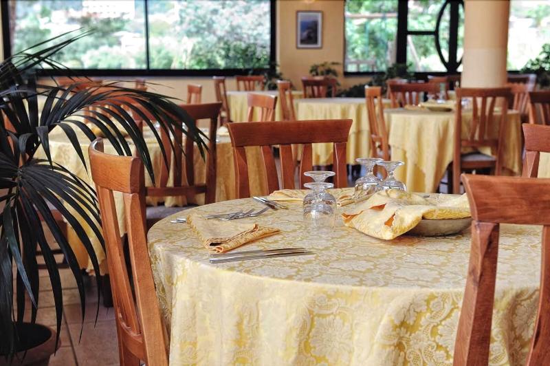 Rezidans Villaggio Pineta Petto Bianco