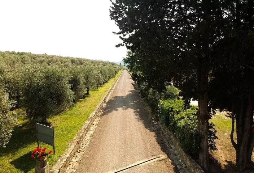 Tenuta Torre Rossa Farm & Apartments