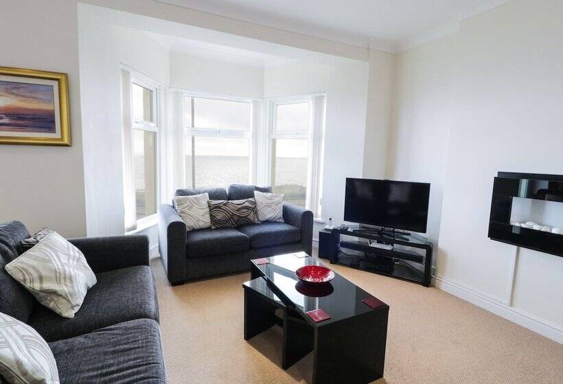 Apartment 3 Marian Y Mor