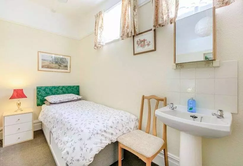 Clooneavin Apartment 6