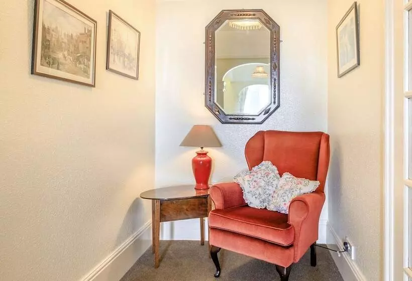 Clooneavin Apartment 6