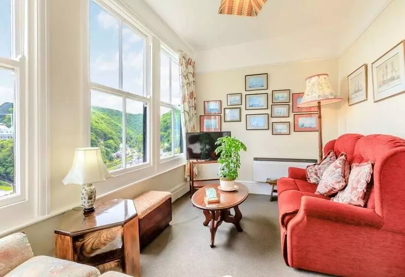 Clooneavin Apartment 6