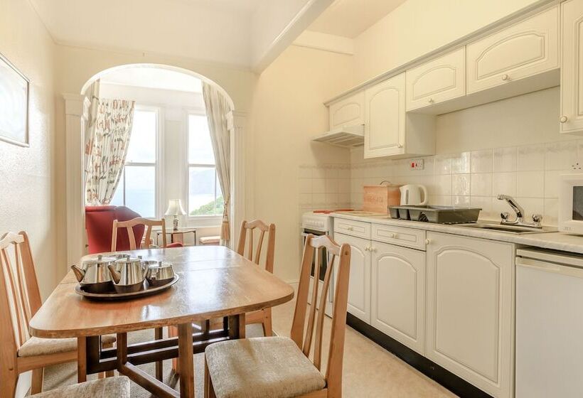 Clooneavin Apartment 6