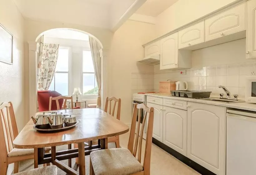 Clooneavin Apartment 6