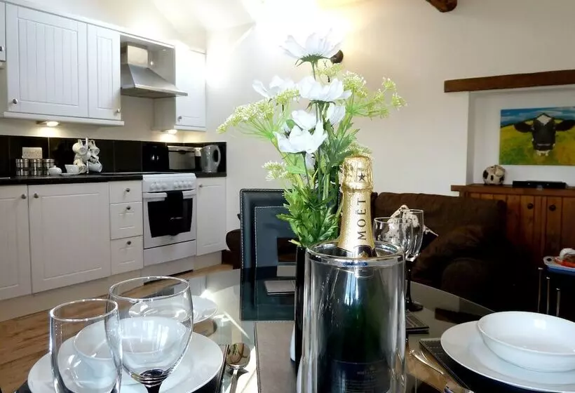 Daisy Cottage