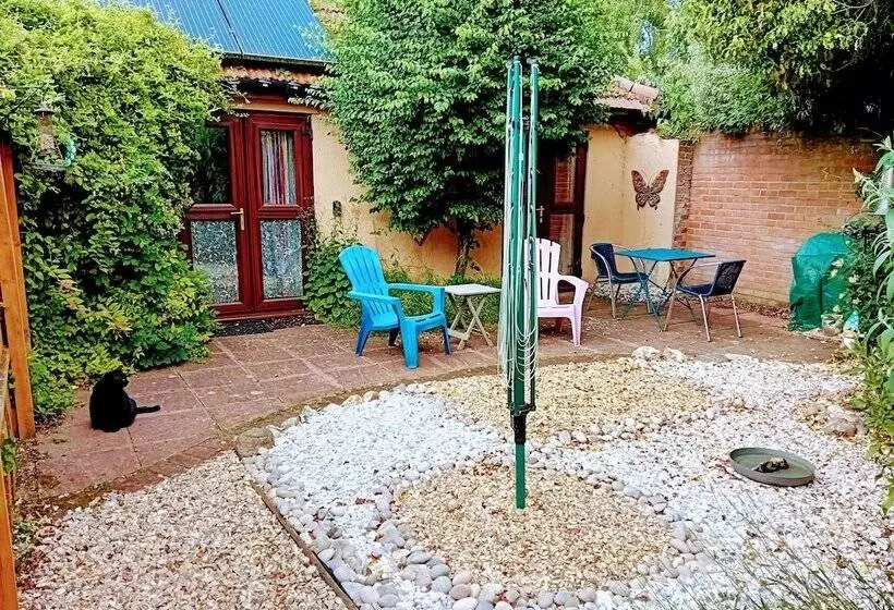 Emily's Retreat At The Great Barn