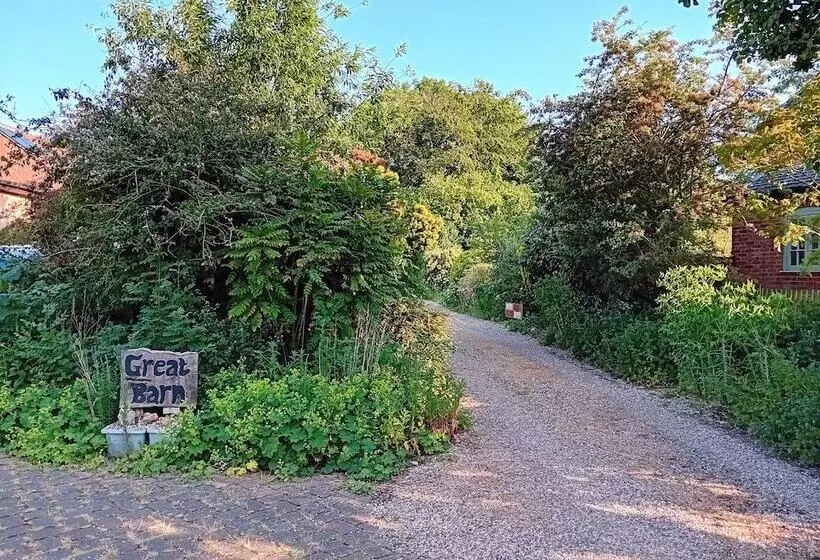 Emily's Retreat At The Great Barn