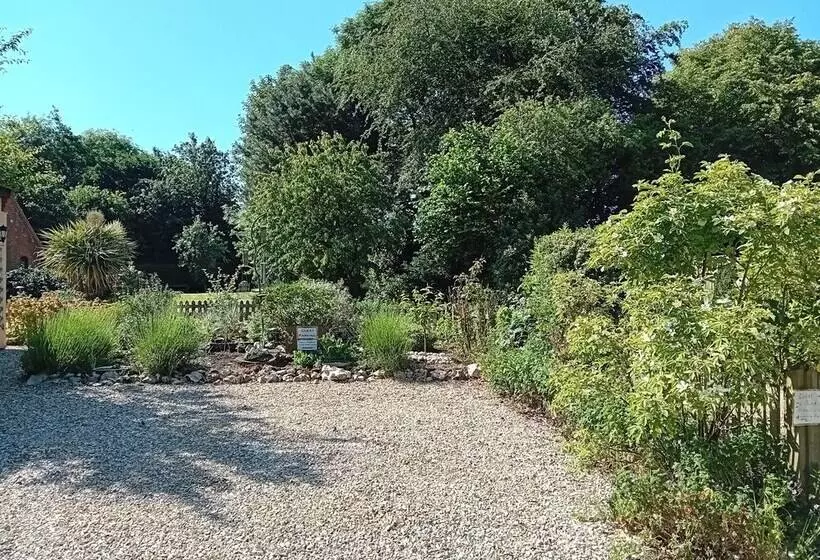 Emily's Retreat At The Great Barn